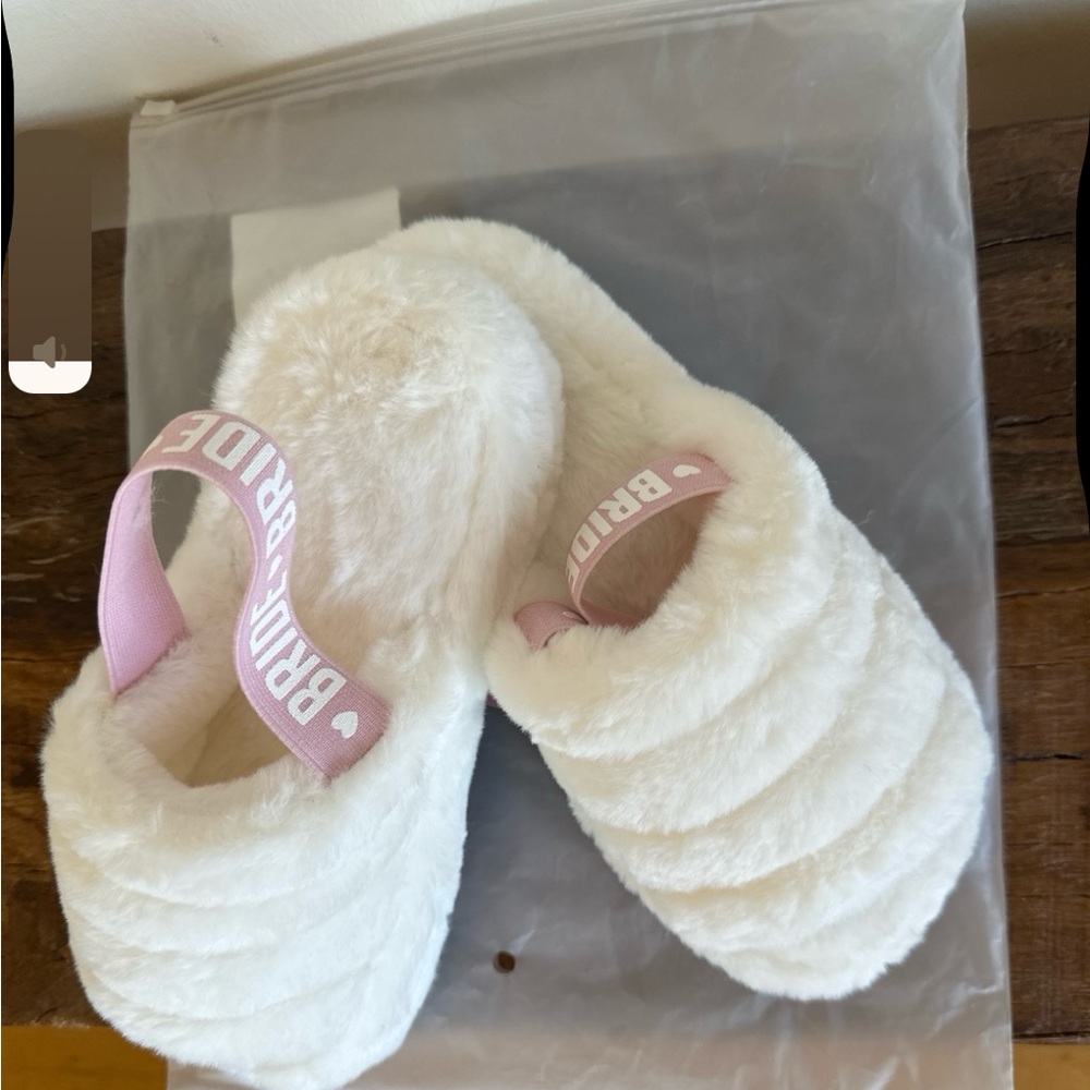 Fluffy White Slippers with Pink Bride Strap